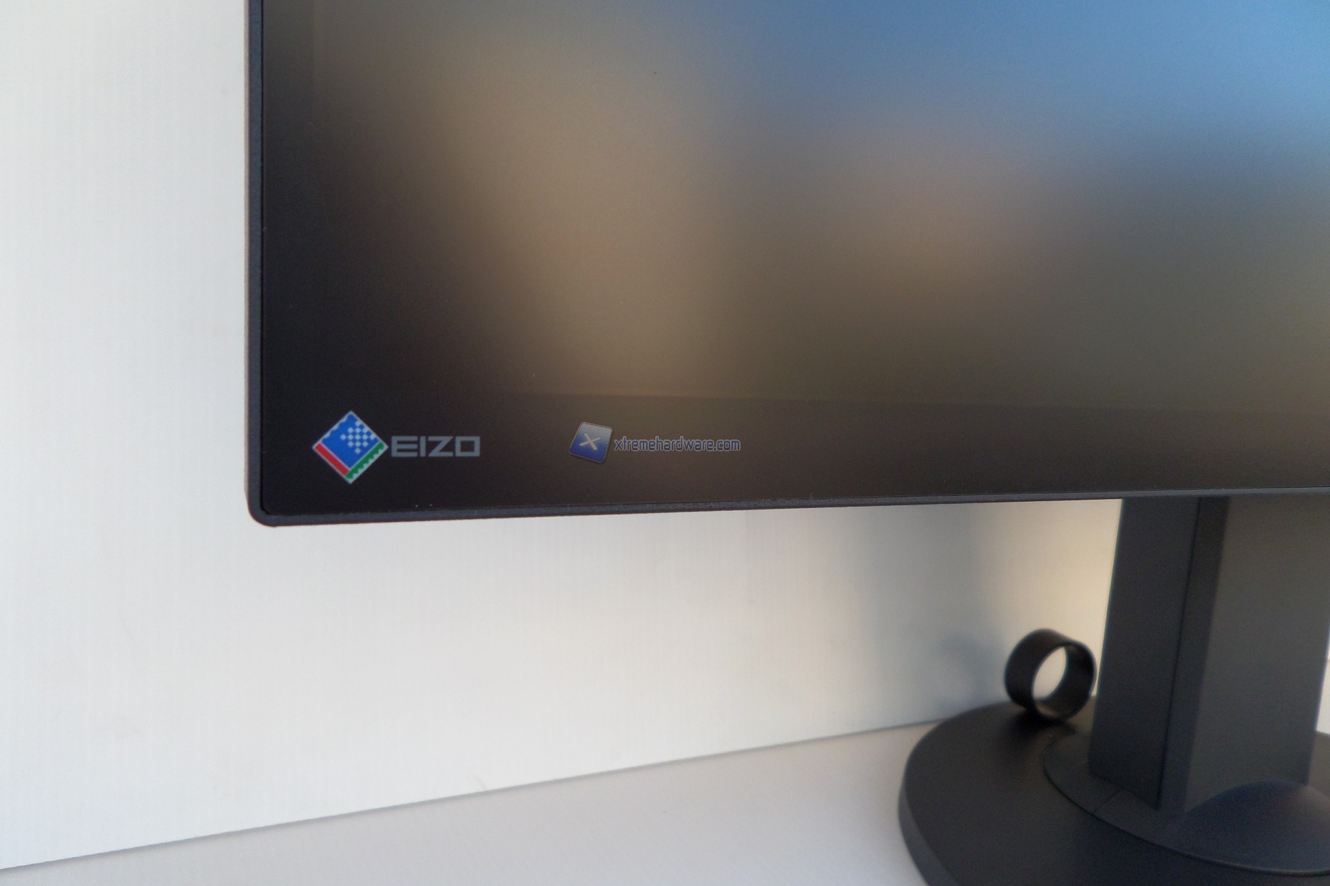 EIZO EV2750 07